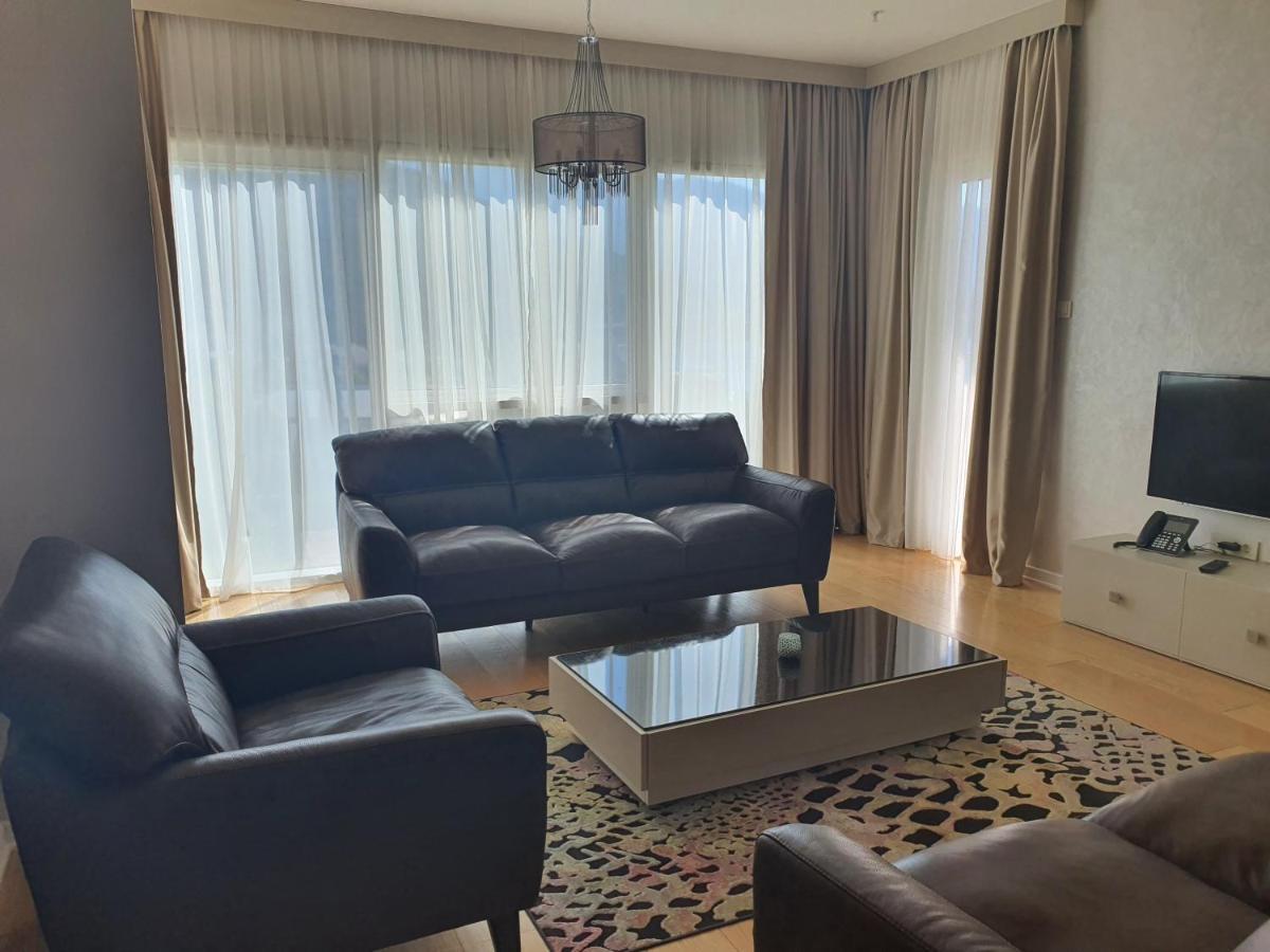 Apartman Lav Tre Canne Lägenhet Budva Exteriör bild